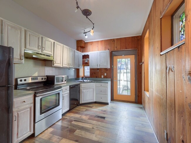 1624 Penn St in Harrisburg, PA - Building Photo - Building Photo