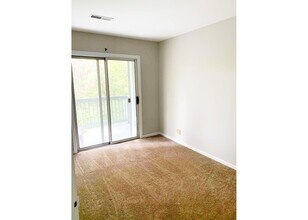 3227 Bishop St in Cincinnati, OH - Foto de edificio - Building Photo