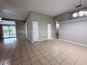 816 Brookstone Ct in Jacksonville, FL - Foto de edificio - Building Photo