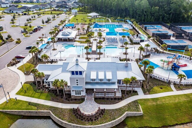 121 Thistleton Wy in St. Augustine, FL - Foto de edificio - Building Photo