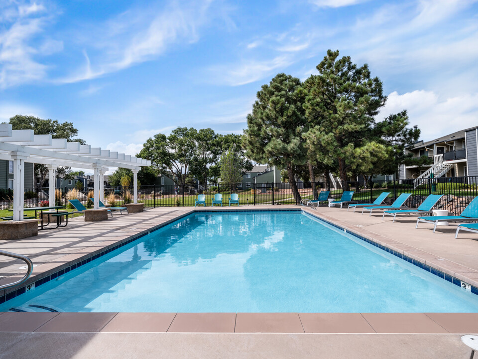 The Glen at Briargate in Colorado Springs, CO - Foto de edificio