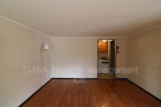 108 3rd St in Gouldsboro, PA - Building Photo - Building Photo