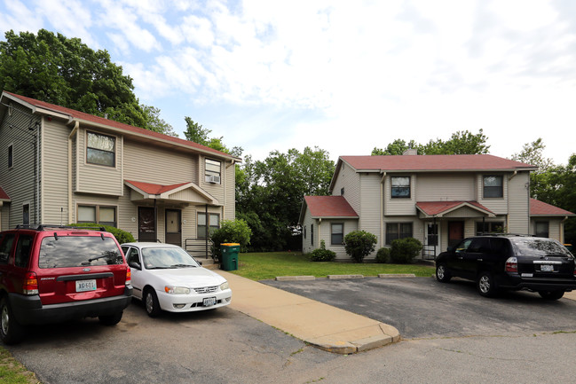 36 Aldrich St in Woonsocket, RI - Foto de edificio - Building Photo