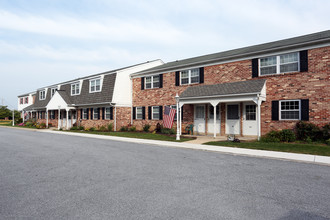 Cedar Acres in Lancaster, PA - Foto de edificio - Building Photo