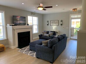 9033 Rosalyn Glen Rd in Cornelius, NC - Building Photo - Building Photo