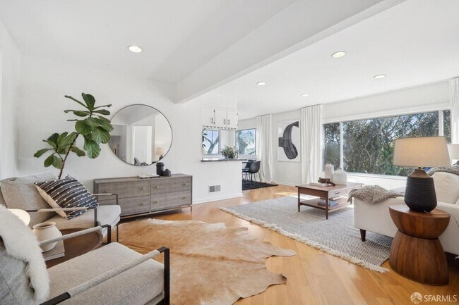 property at 405 Holladay Ave