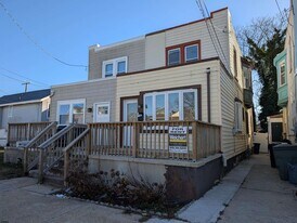 712 Sewell Ave in Atlantic City, NJ - Building Photo