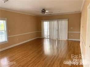 9321 Meadow Vista Rd in Charlotte, NC - Building Photo - Building Photo