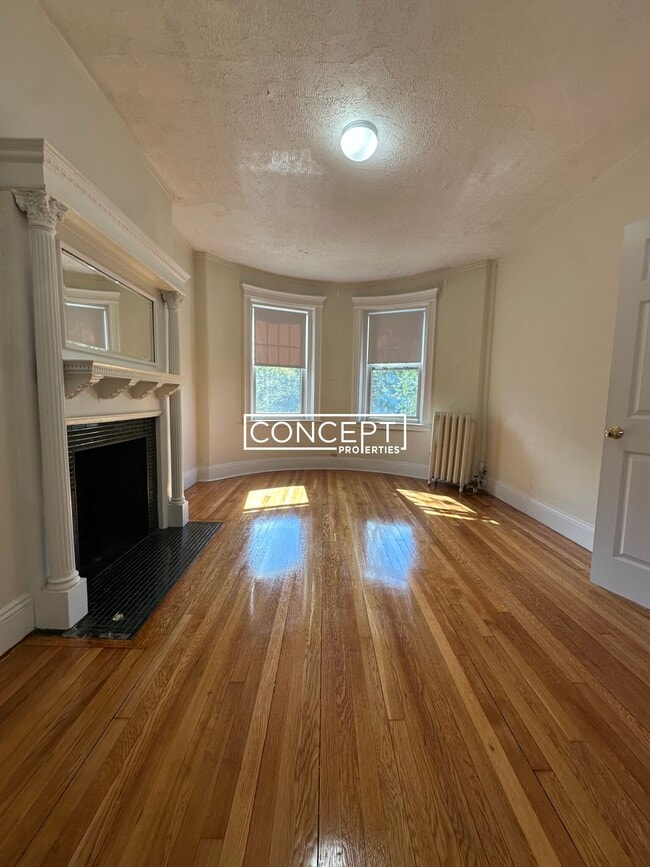 1788 Beacon St in Brookline, MA - Building Photo - Building Photo