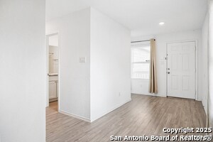 7002 Satellite Wy in San Antonio, TX - Building Photo - Building Photo