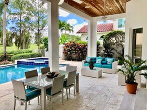 2313 Golf Brook Dr in Wellington, FL - Building Photo - Building Photo