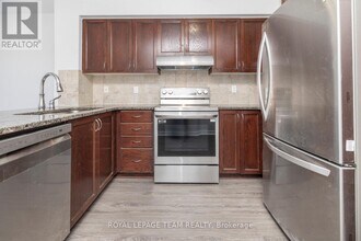 740 Chapman Mills Dr in Ottawa, ON - Building Photo - Building Photo
