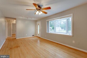 5834 Pratt St in Alexandria, VA - Building Photo - Building Photo