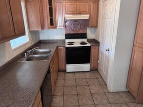 2541-2551-2551 E Price St in Paris, TX - Building Photo - Building Photo