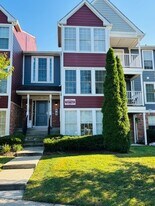 743 Deering Rd, Unit 6J in Pasadena, MD - Building Photo