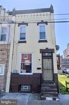 1324 W Somerset St in Philadelphia, PA - Building Photo
