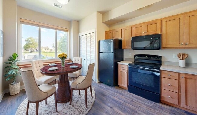 The Birches Townhomes in Williston, ND - Foto de edificio - Building Photo