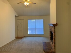 636 Park Place Drive in Hewitt, TX - Building Photo - Building Photo