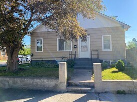 650 N 10th Ave in Pocatello, ID - Building Photo