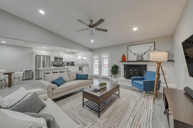 property at 2922 Clover Valley Dr