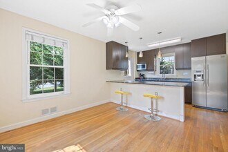 5601 Wyngate Dr in Bethesda, MD - Building Photo - Building Photo