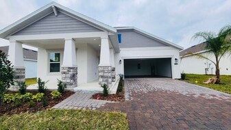 1430 Brentwood Dr in Kissimmee, FL - Building Photo