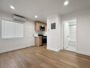 1144 Stanley Ave-Unit -1 in Long Beach, CA - Building Photo - Building Photo