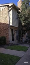 10615 Briar Forest Dr in Houston, TX - Building Photo - Building Photo