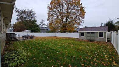 56 Dessa Dr in Hamden, CT - Building Photo - Building Photo