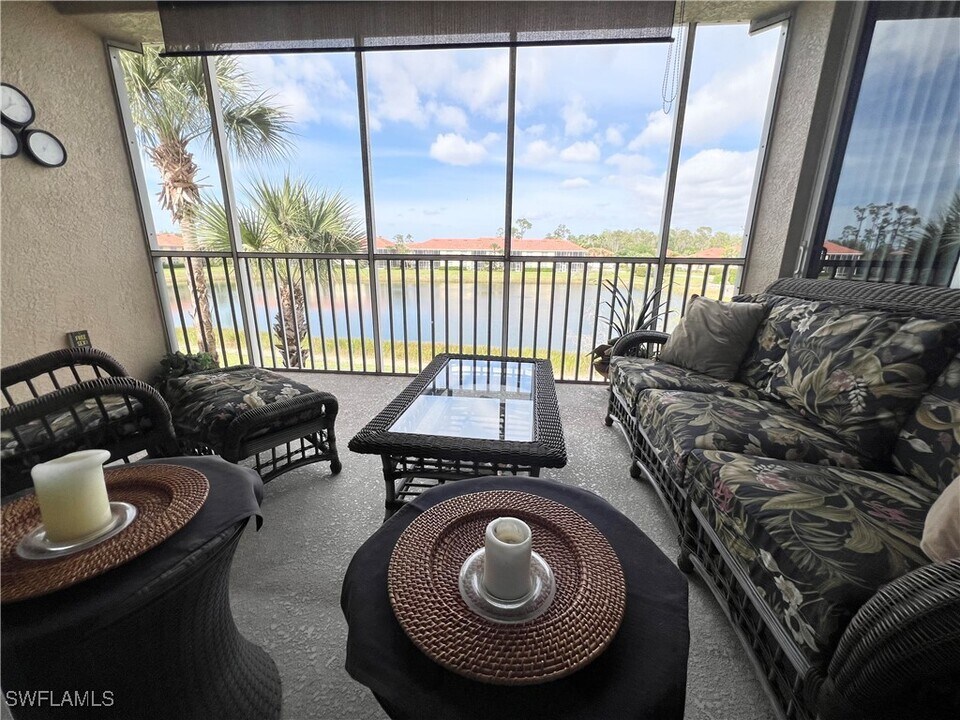 14100 Cambridge Dr in Ft. Myers, FL - Building Photo