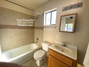 614 S Almendra St in Las Cruces, NM - Building Photo - Building Photo