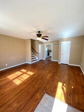 1101 SW Sunset St in Blue Springs, MO - Building Photo - Building Photo
