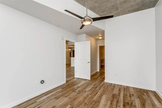 360 Nueces St in Austin, TX - Building Photo - Building Photo