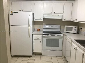 359 Saxony Ln in Delray Beach, FL - Building Photo - Building Photo