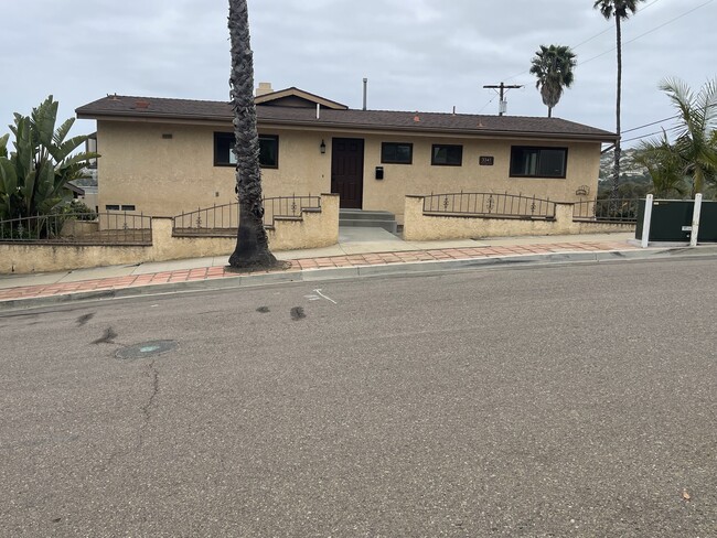 property at 3341 Mount Laurence Dr