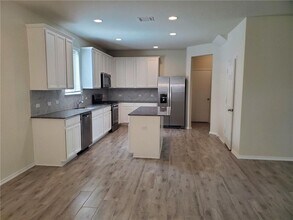 409 La Dera Dr in Liberty Hill, TX - Building Photo - Building Photo