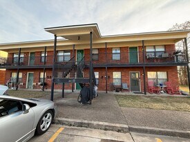 2239 Alma Blvd in Van Buren, AR - Building Photo