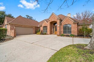 590 Edgewood Dr in Montgomery, TX - Building Photo