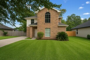 2911 Hummingbird Ln in Humble, TX - Building Photo