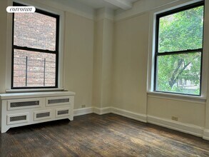 175 W 76th St in New York, NY - Building Photo - Building Photo