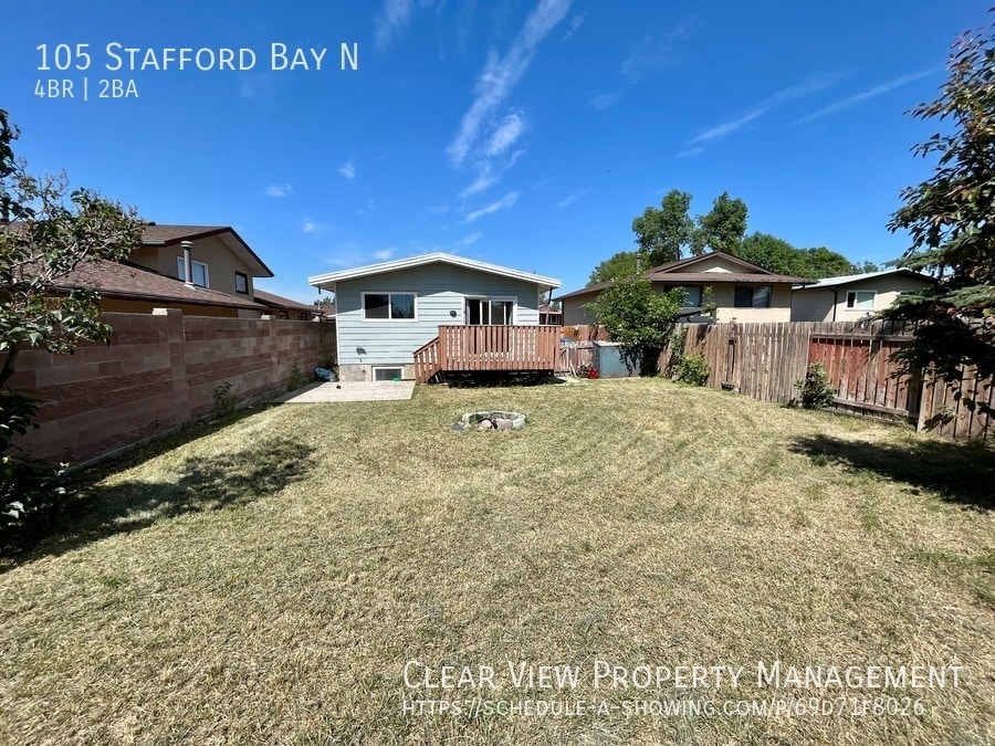 105 Stafford Bay N in Lethbridge, AB - Building Photo