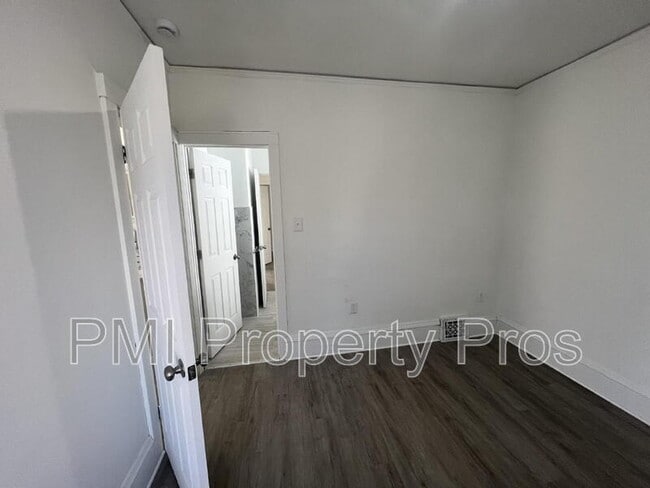 3284 N 30th St in Milwaukee, WI - Building Photo - Building Photo