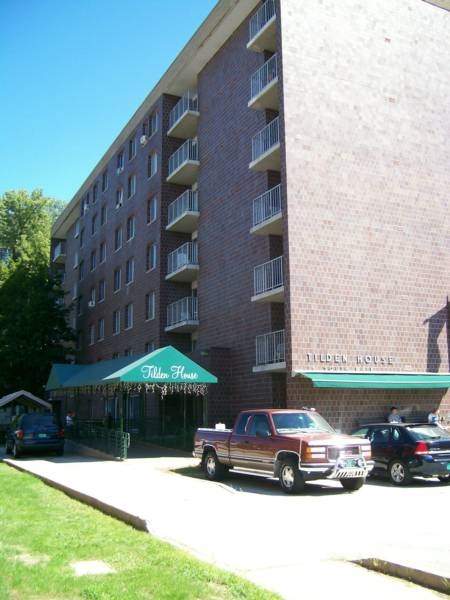 Tilden House in Barre, VT - Building Photo