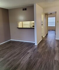 Pecan Hill Apartments in San Antonio, TX - Building Photo - Building Photo