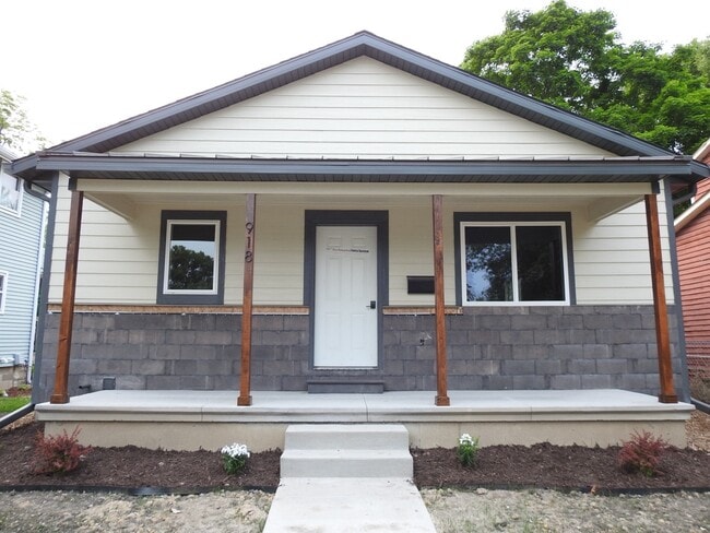 property at 918 E Bloomington St