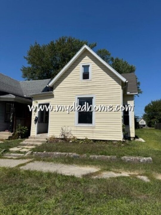 427 E Taber St in Fort Wayne, IN - Building Photo
