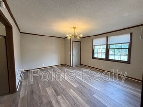 102 Susan Ct in Hendersonville, TN - Foto de edificio - Building Photo