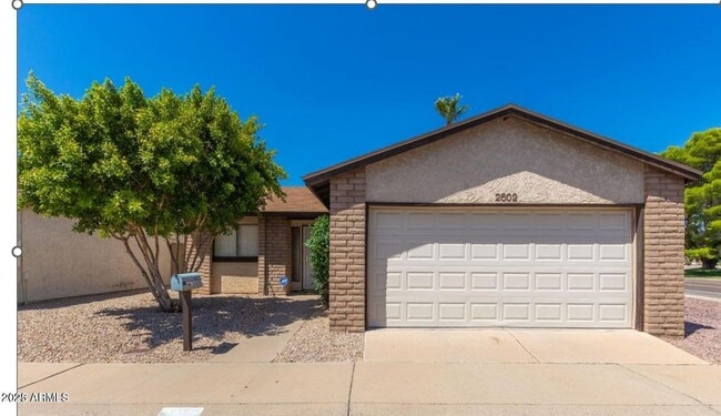 property at 2602 W Hearn Rd