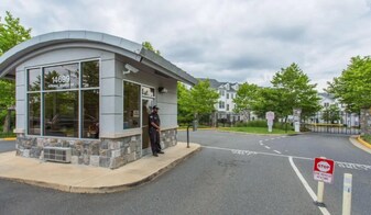 2267 Oberlin Dr in Woodbridge, VA - Building Photo