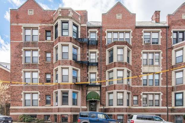 property at 26 Commonwealth Ter